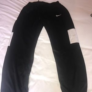 MENS NIKE SWEATS